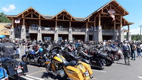 Pocono harley davidson - 10:00 AM - 5:00 PM. Saturday. 10:00 AM - 4:00 PM. Sunday. Closed. Three Rivers Harley-Davidson is located in Glenshaw, just 10 minutes from downtown Pittsburgh.